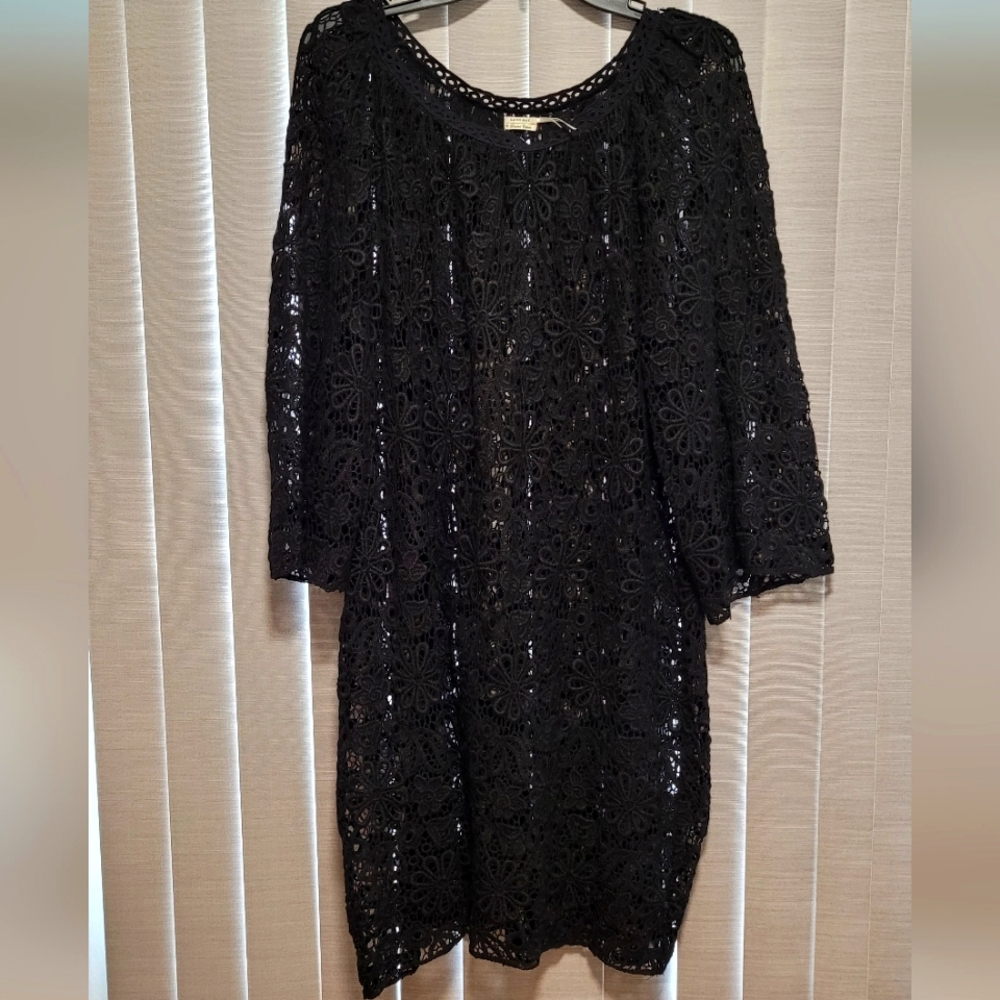 EUC/ Leon Max limited Edition Dress